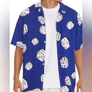 No Boundaries Men's Short Sleeve Printed Shirt, Royal Ocean Dice Size S